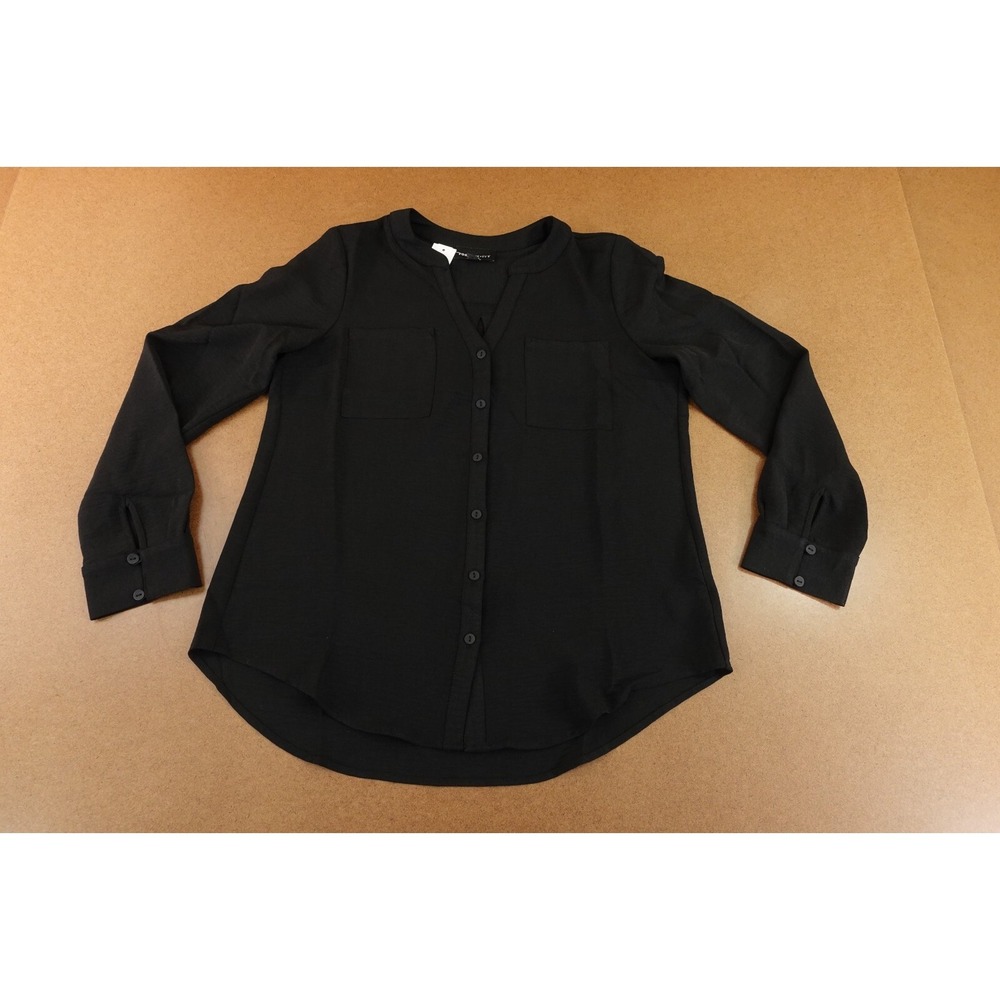 Fortune & Ivy Womens Size Medium Black Long Sleeve 2 Pocket Button Front Top NWT